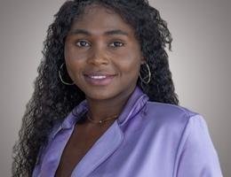 Agent Precious Anikezie