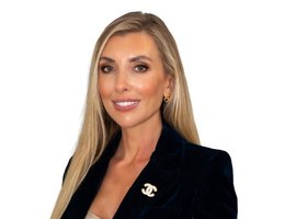 العميل Yasa Hansen