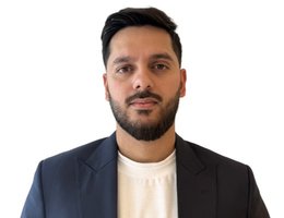 العميل Chirag Suri