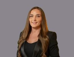 العميل Kelly Hibbert