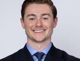 العميل Aidan Doyle