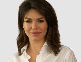 العميل Iaroslava Luzgina