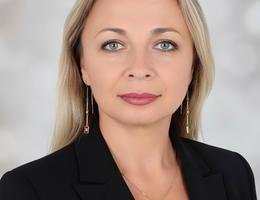 Agent Anna  YUSUPOVA 