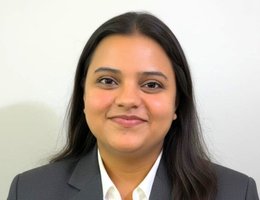 العميل Simran Ahir