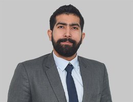 العميل Muhammad Qasim Ikhlaq