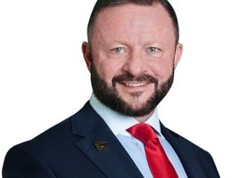 العميل James Willam Portman