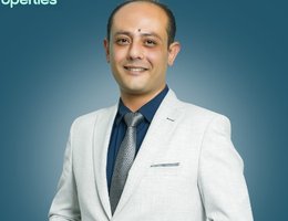 العميل Mina Victor