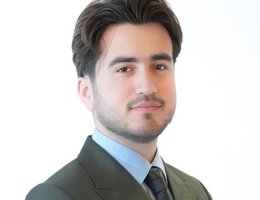 العميل Muboraksho Nazarov