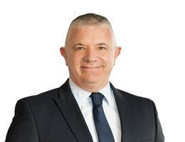 العميل John Kerr