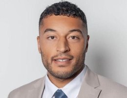 العميل Ward Wisdom Lockwood