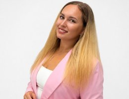 Agent Dinara Bakeeva