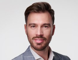 العميل Marcell Nyari