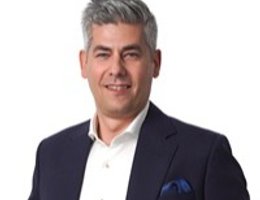 العميل Joerg Schofer