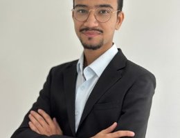 العميل Muhammad Shahmir Ali