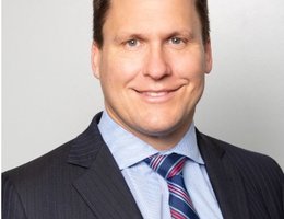 العميل Peter Matthews