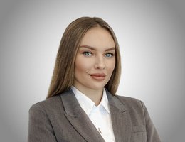 العميل Julia Romanovska