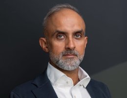 العميل Ajay Vasudev Sajnani