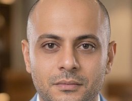 العميل Tarek  Omar