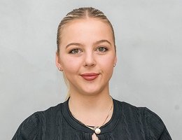 العميل Mercedes  Reuter