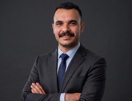 العميل Tareq Ghraiz
