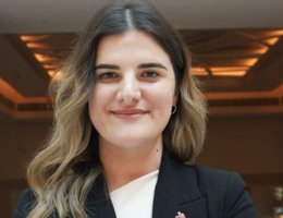 العميل Sabrina Dulellari