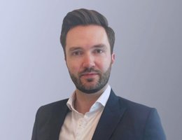 العميل Richard Kruis