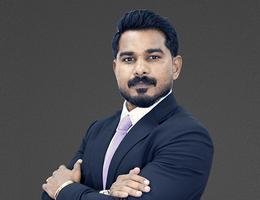 العميل Bharat More