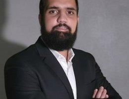 العميل Owais Abbasi