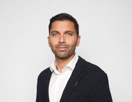 العميل Varun Kapur