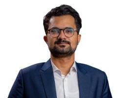 العميل Usman Butt