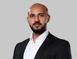 العميل Sharaz Gill