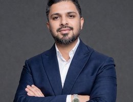 العميل Sameer Farooq