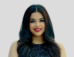 العميل Angela Alvares 