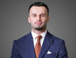 العميل Erti Ferrari 