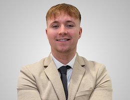 العميل Rowan Tumilty