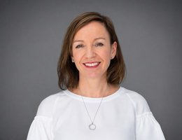العميل Helen Kirby