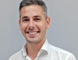 العميل Richard   Boswell