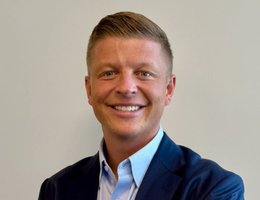 العميل Ashleigh Draper