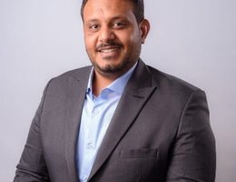 العميل Asim Mustafa