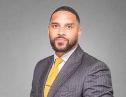 العميل Dwain Sharrier