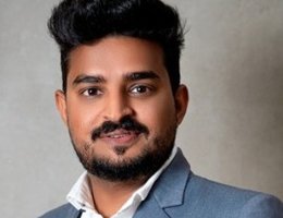 العميل Navneeth Singh  Dharmnath Singh