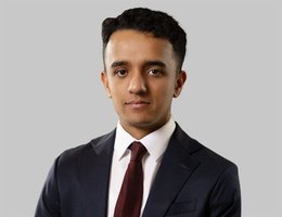 العميل Pradyumn Thakur