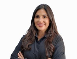 العميل Alyssa Amber  Vaughn