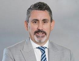 العميل Fintan Flannelly