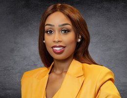 العميل Daisy Akinyi