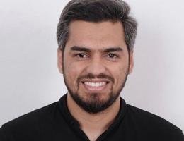 العميل Usman Ashraf