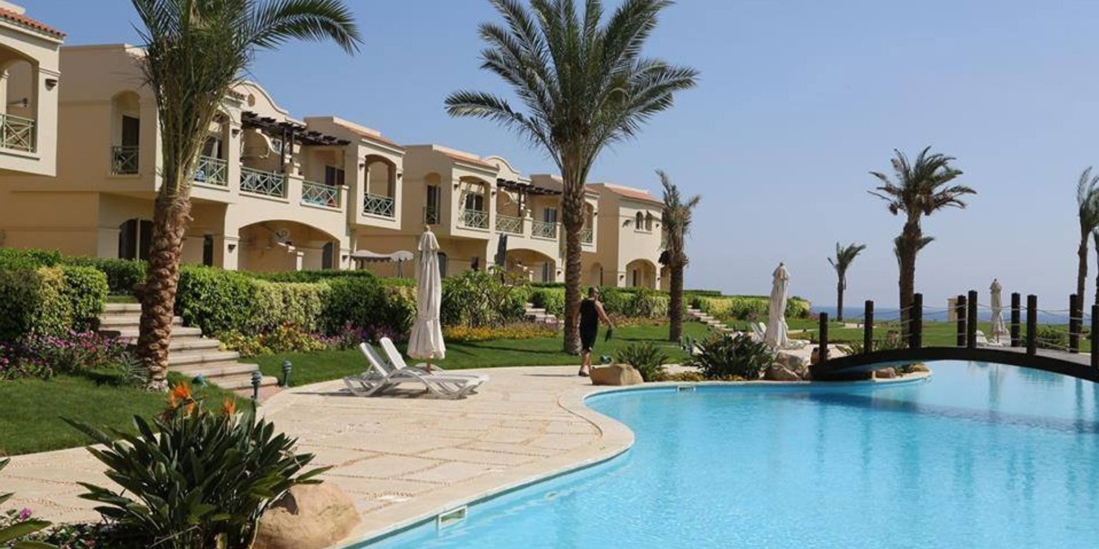 La Vista Topaz Resort by la vista developments in La Vista, Al Ain Al Sokhna, Suez - Hero Image