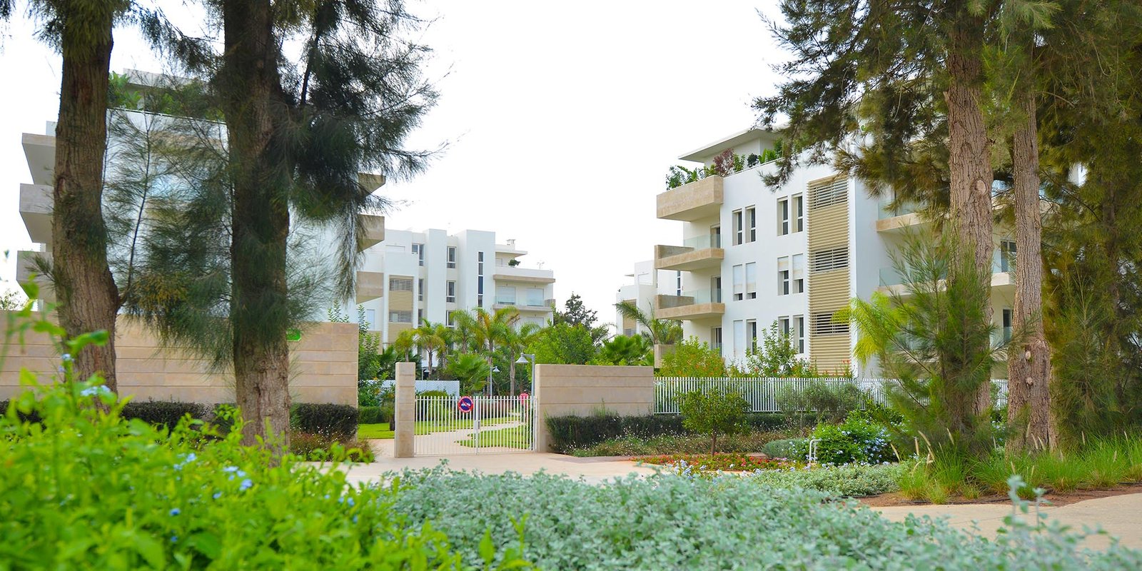 Place des Zaers par Akwa Immo Dévloppment dans Rabat - Hero Image