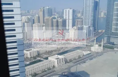Apartment - 1 Bedroom - 2 Bathrooms for rent in Beach Tower 2 - Al Khan Lagoon - Al Khan - Sharjah