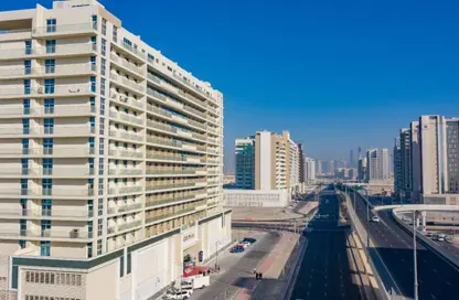 Apartment - 1 Bedroom - 2 Bathrooms for sale in Azizi Plaza - Al Furjan - Dubai